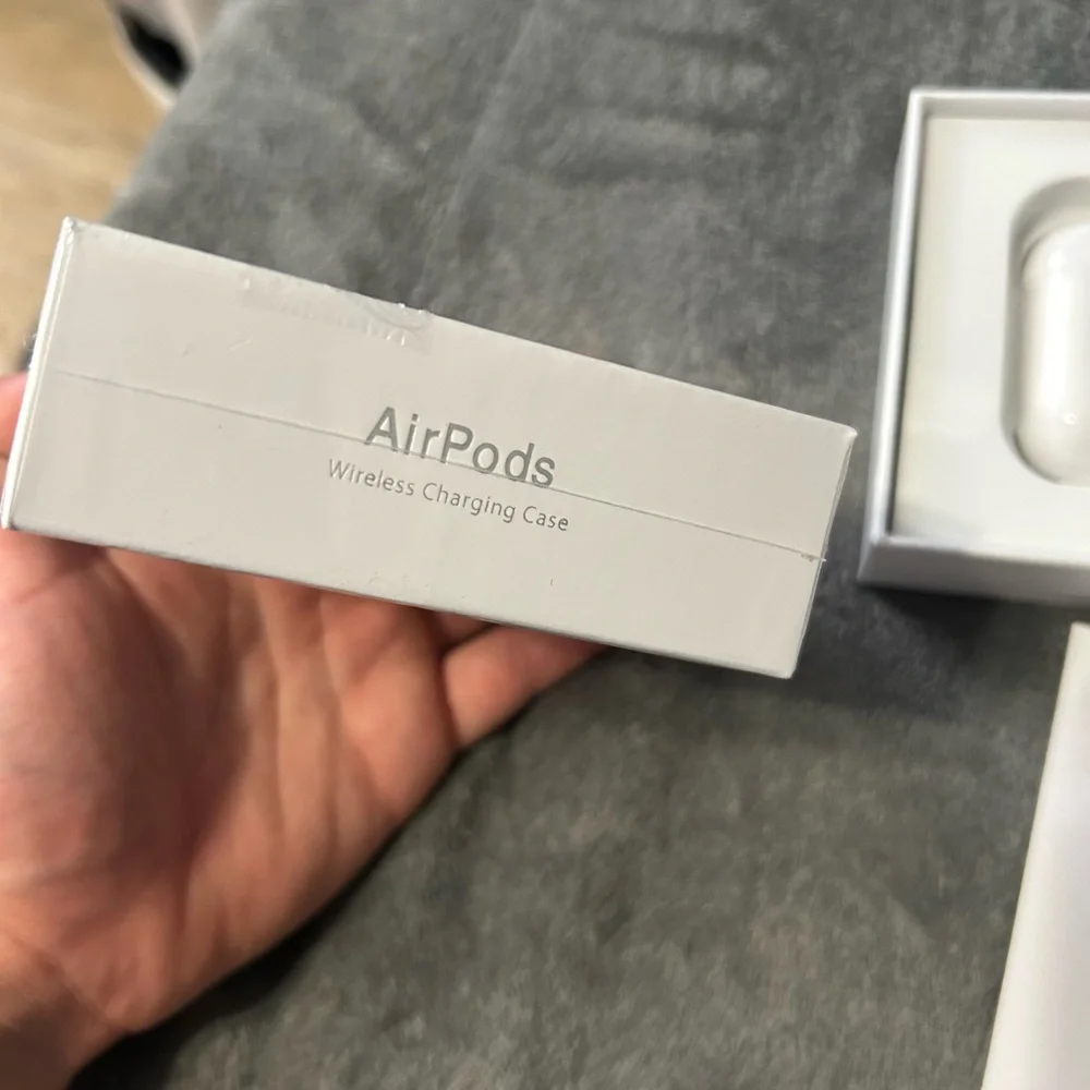Wireless Earbuds with Charging Case -air pod gen 2